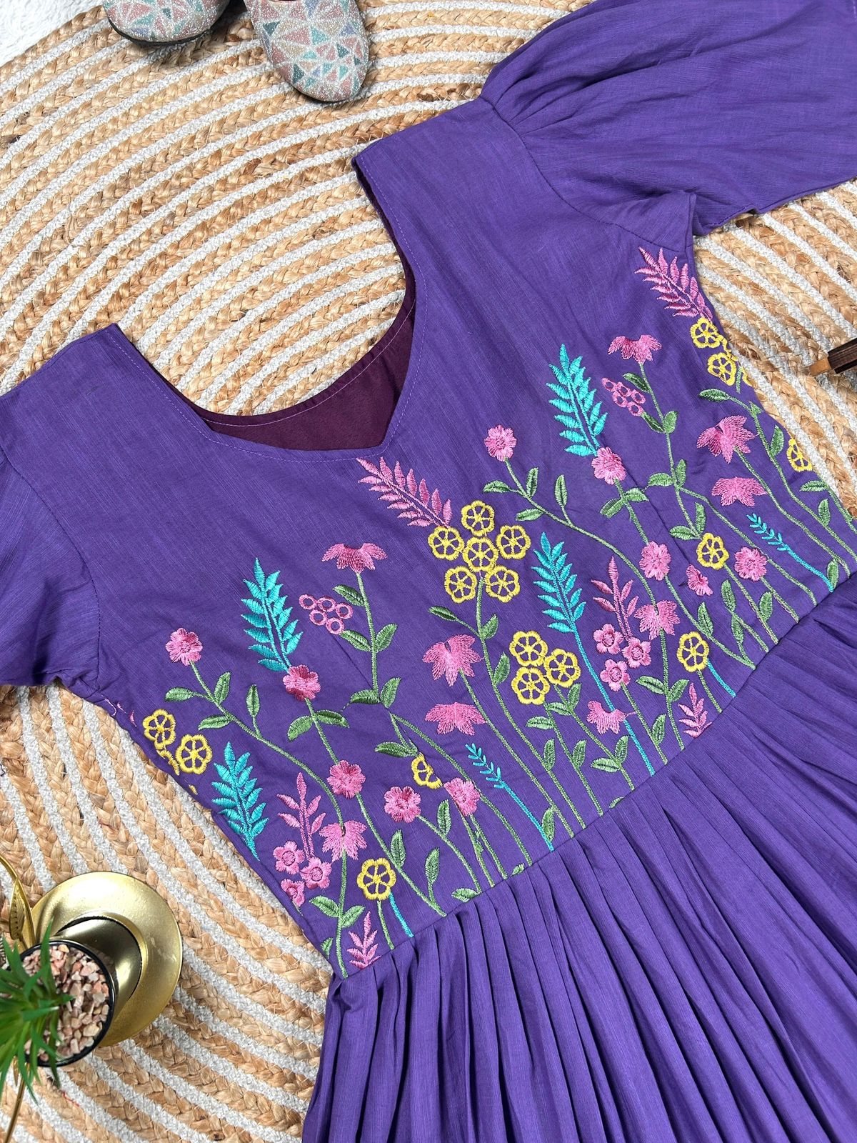 Elegant Mul Mul Cotton Gown