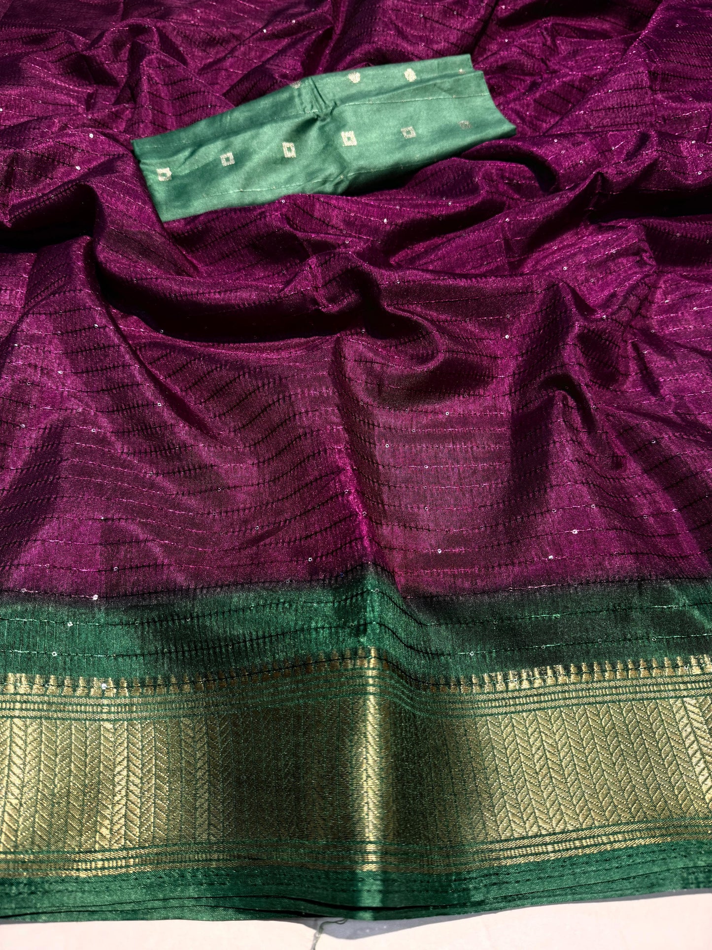 Dola Siqvanc Silk Saree – Billet Brand