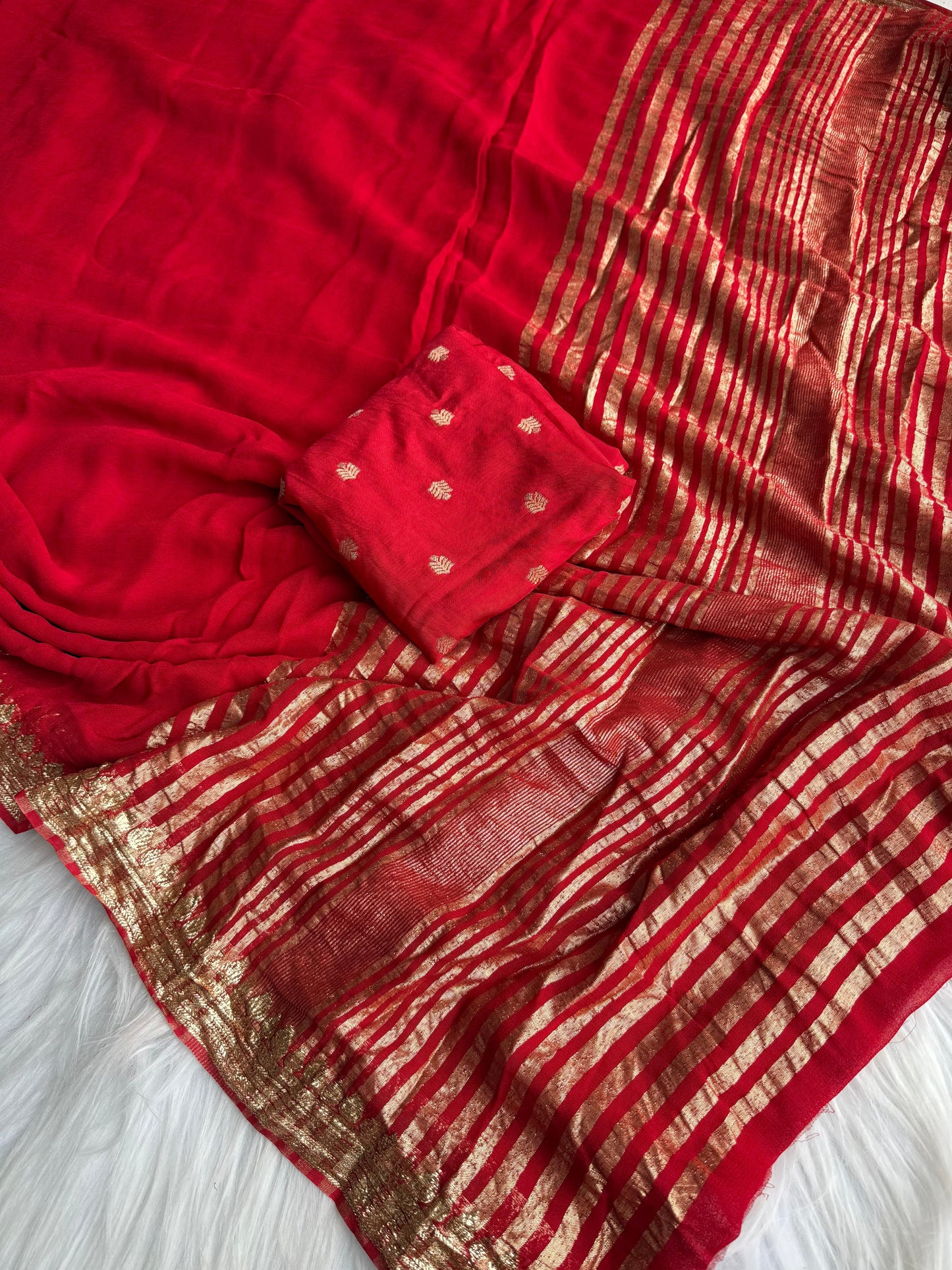 Pure Viscose Georgette with Matching Pallu