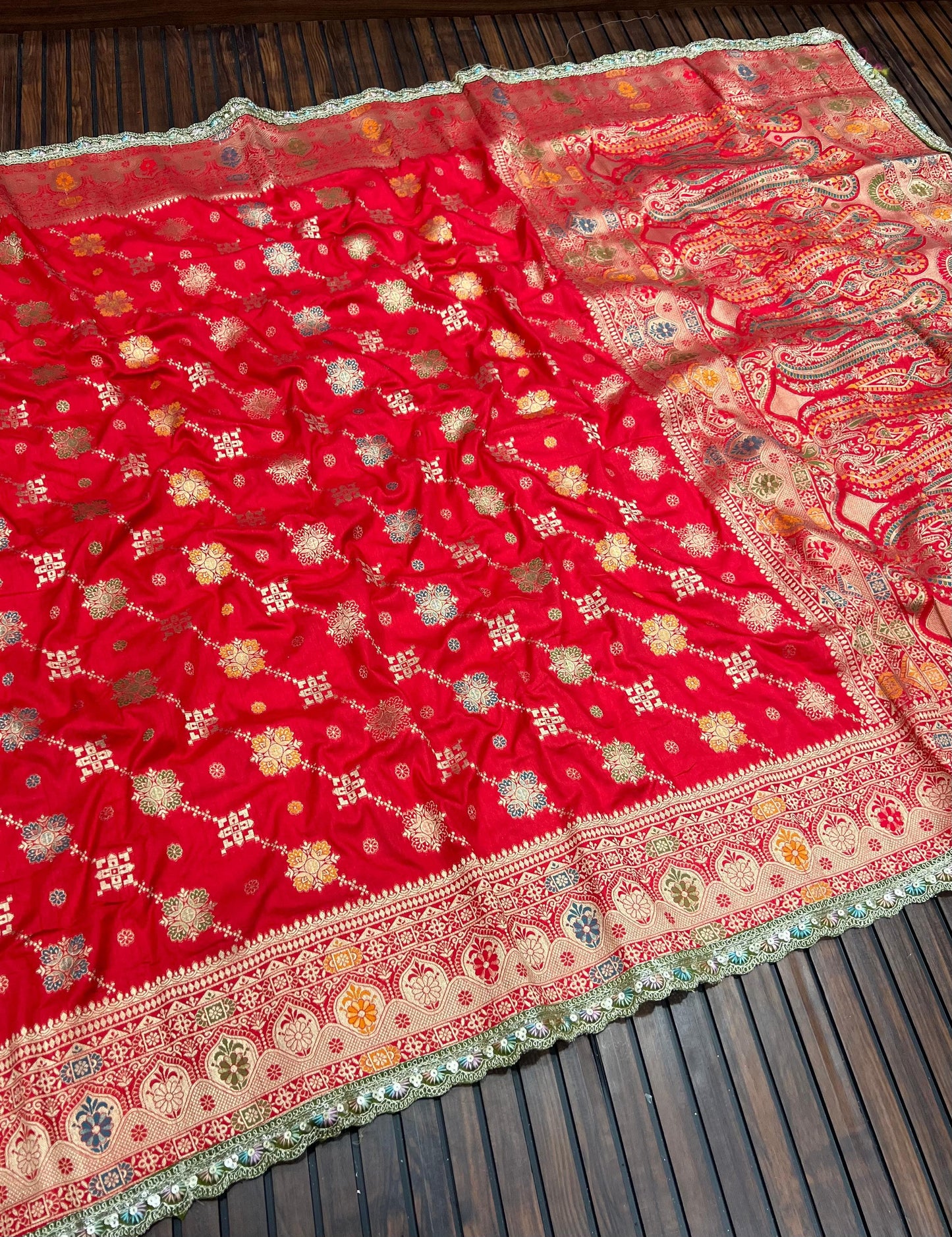 Hand-Dyed Saree with Elegant Detailing