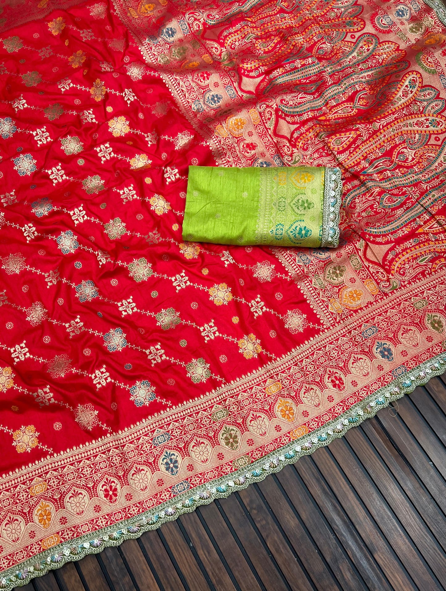 Hand-Dyed Saree with Elegant Detailing