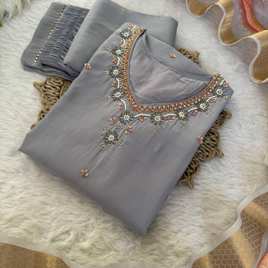 Kurti Pant Dupatta – 3 Piece Set