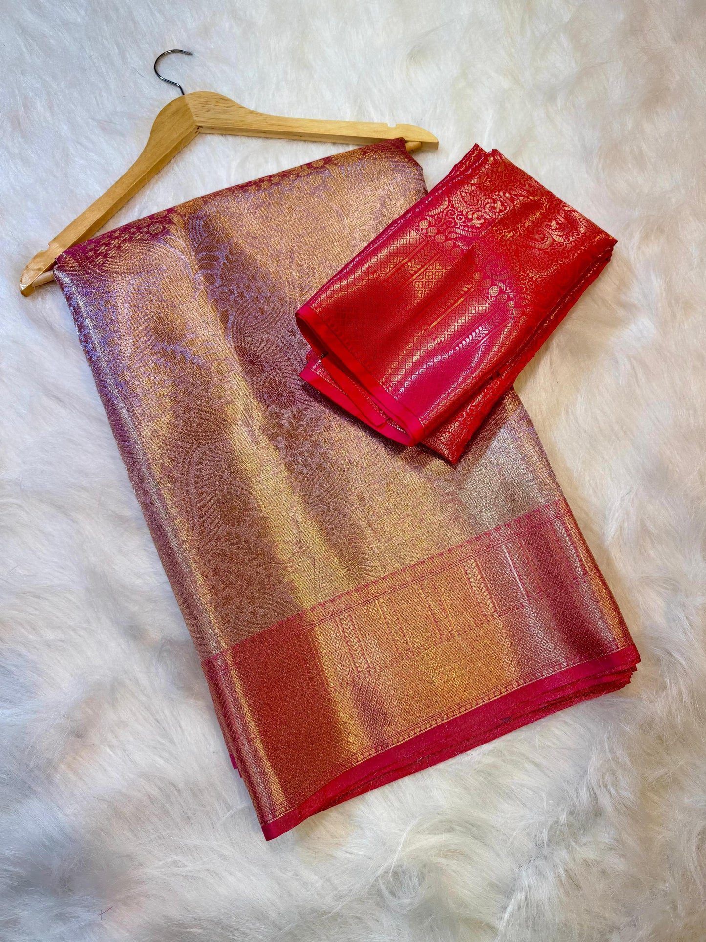 Banarasi Saree with Zari Floral Weaving & Contrast Border