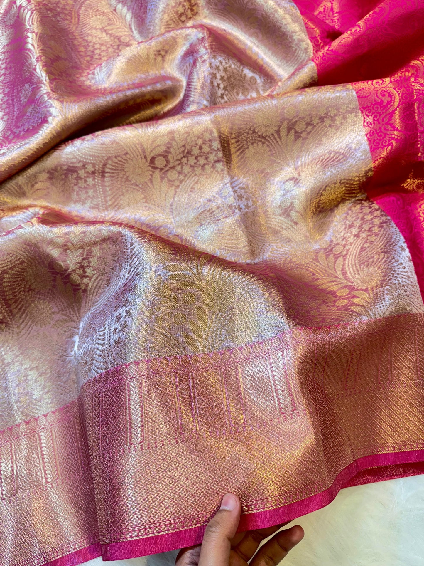 Banarasi Saree with Zari Floral Weaving & Contrast Border