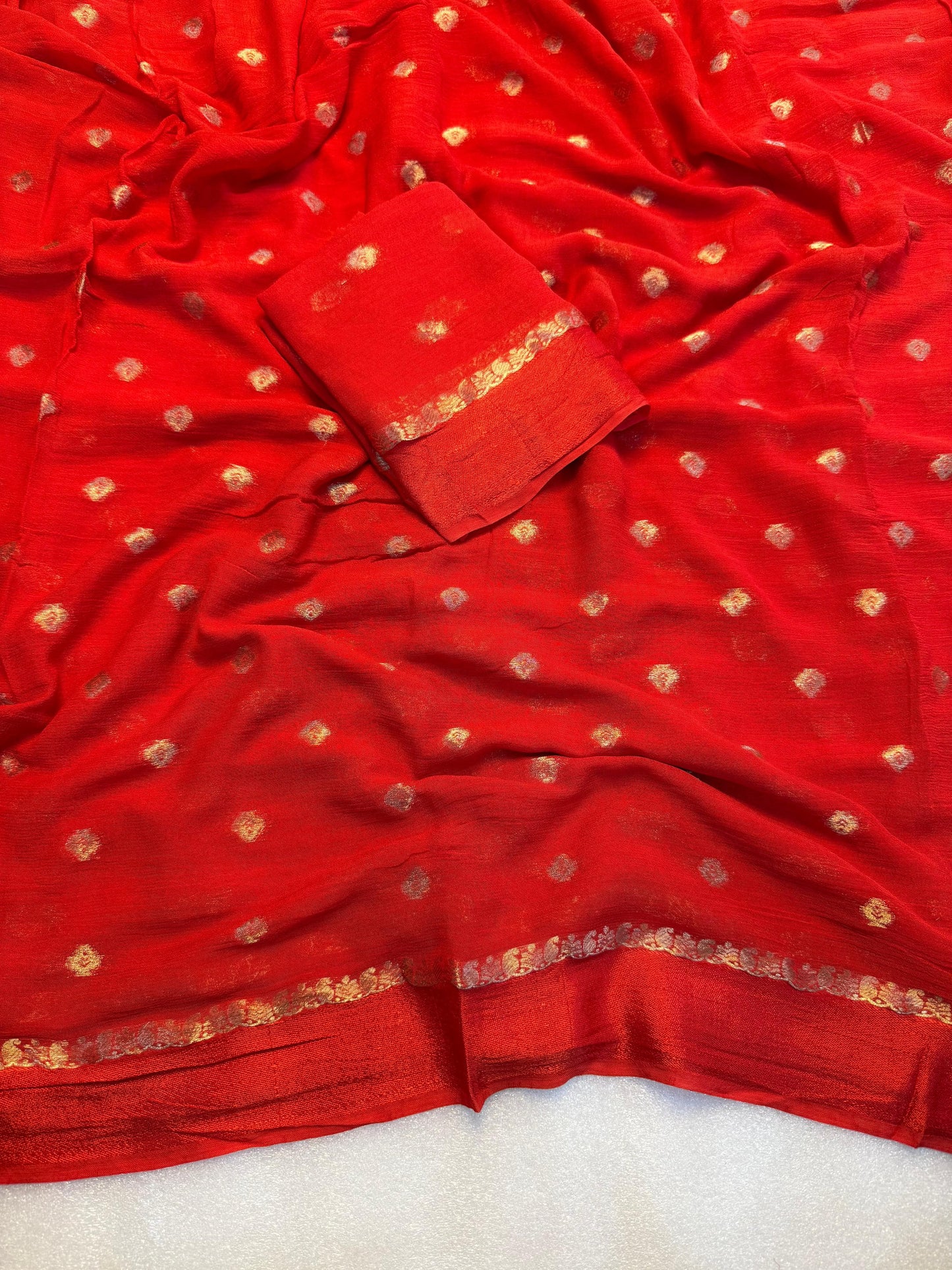 Pure Soft Zari Weaving Chinnon Saree