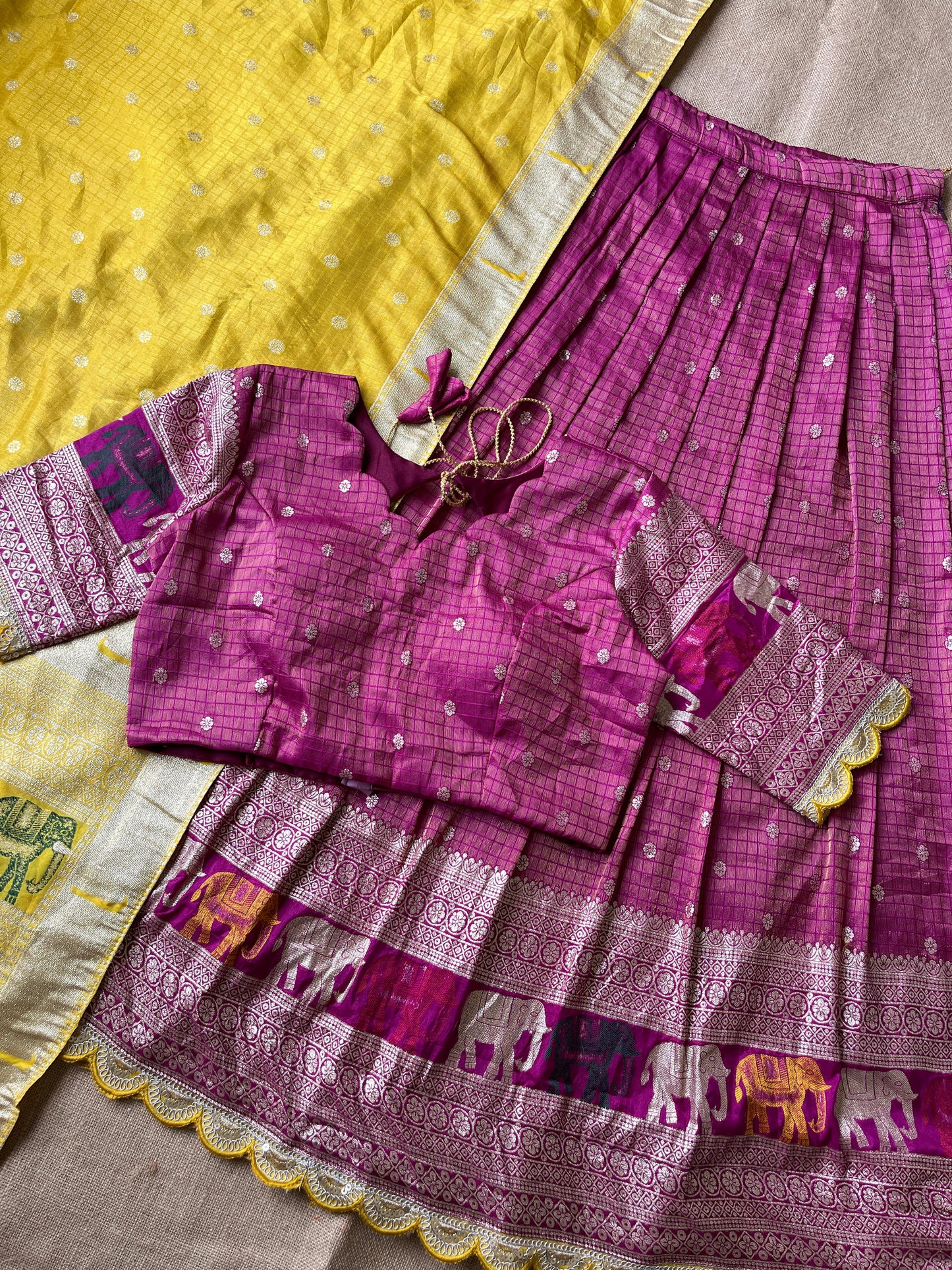 Elephant Chex Lehenga Set