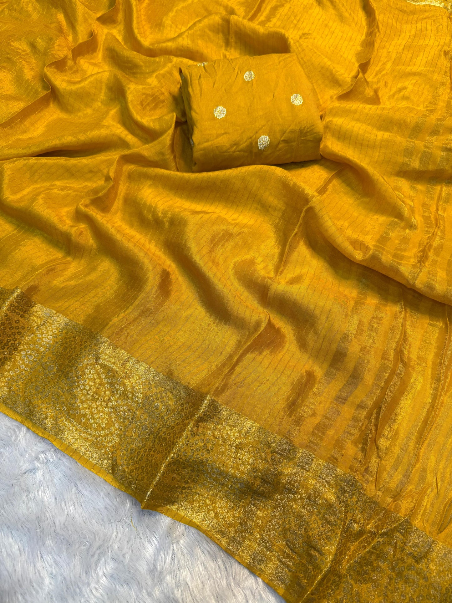 Pure Viscose Weaving Jacquard Saree