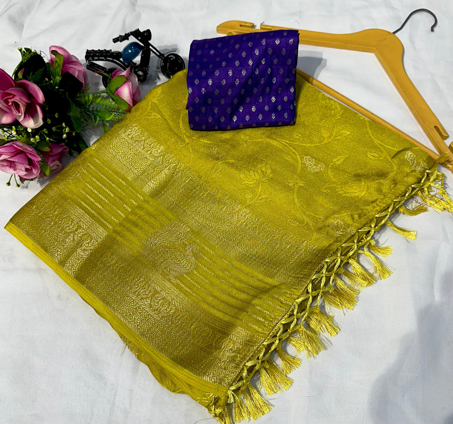 Heavy Marshmallow Blooming Color Saree