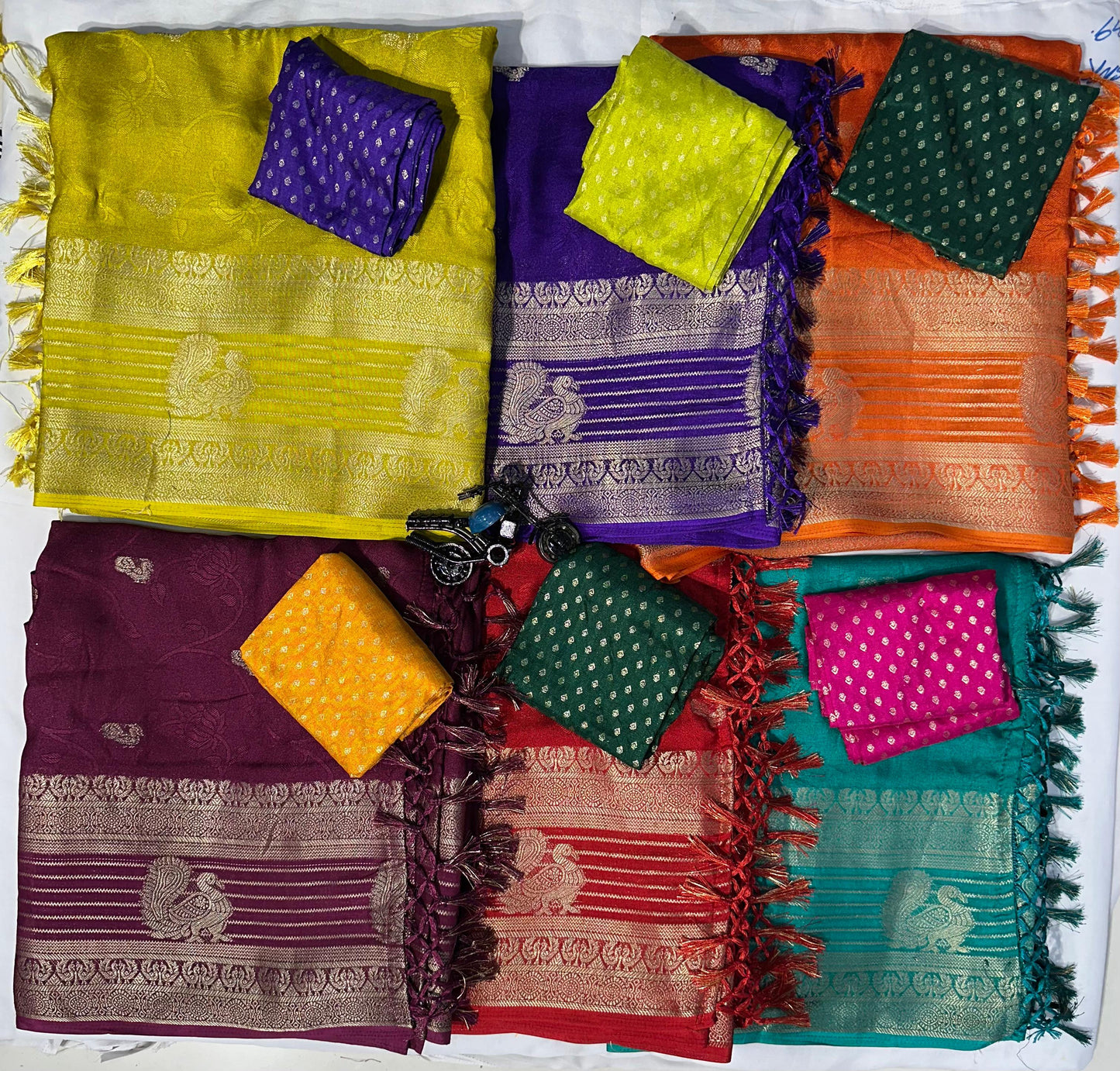 Heavy Marshmallow Blooming Color Saree