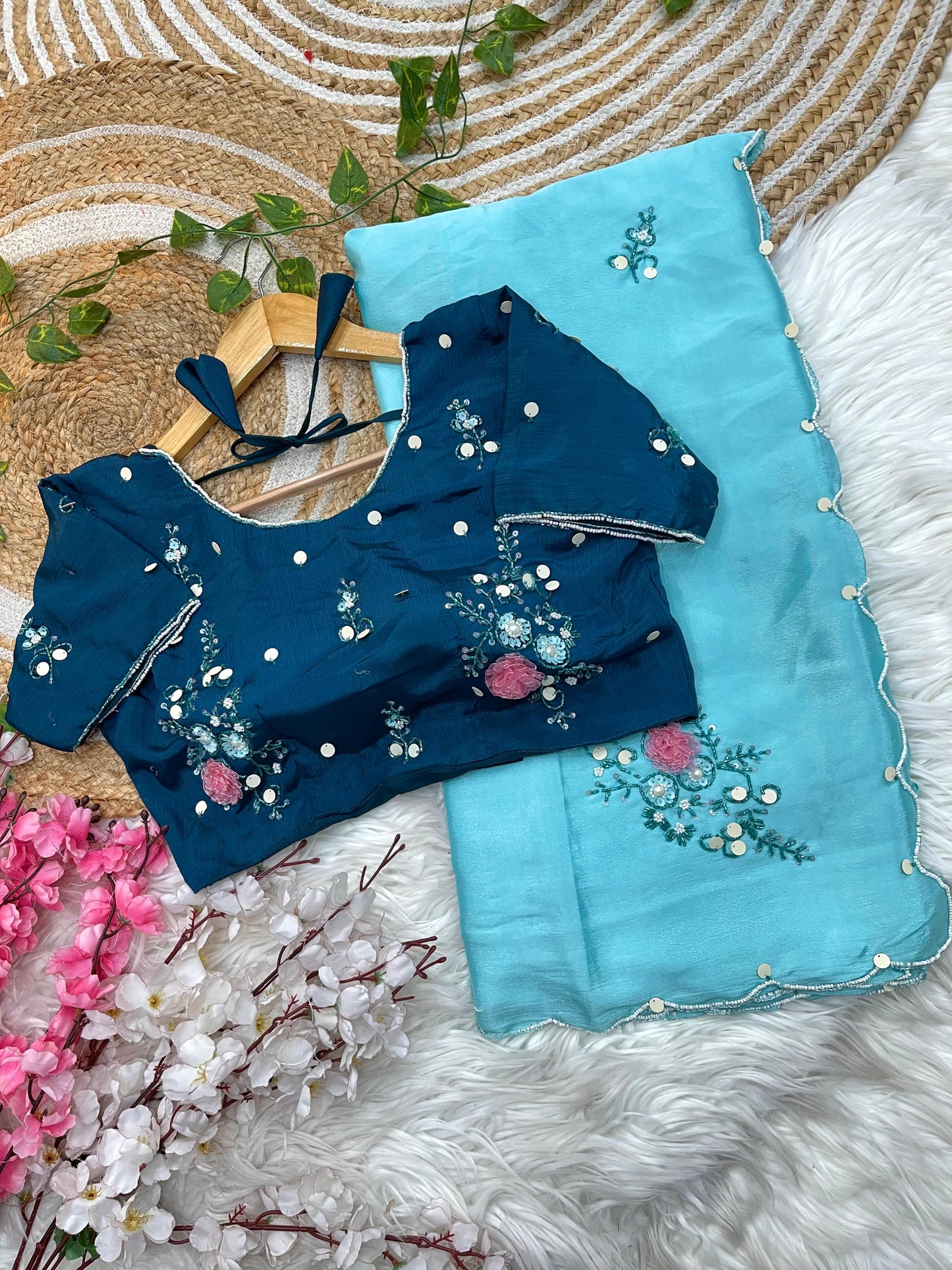 Chinnon Saree with Handwork Khatli Buttas