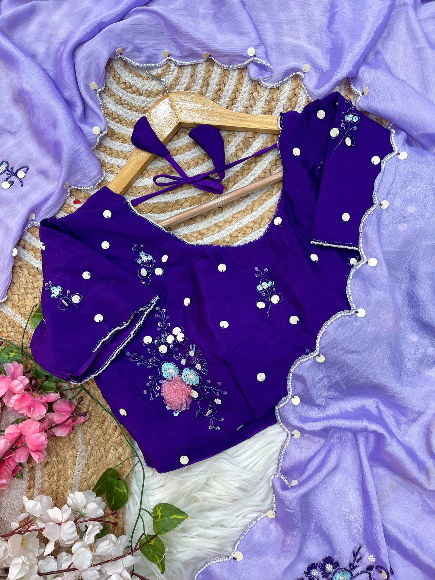 Chinnon Saree with Handwork Khatli Buttas
