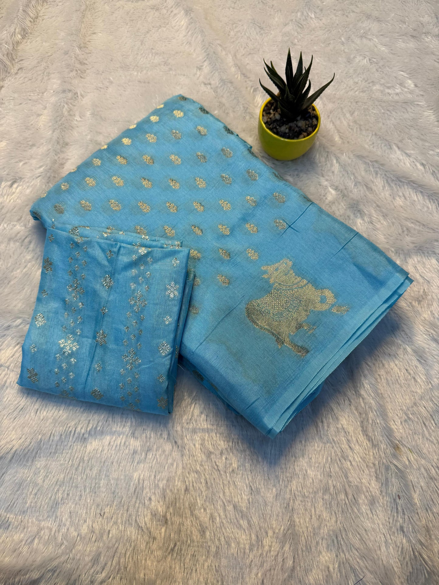Pure Soft Viscose Dola Crepe Silk Saree