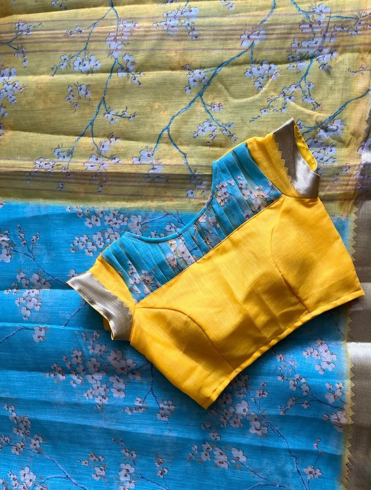 Elegant Flower Print Saree