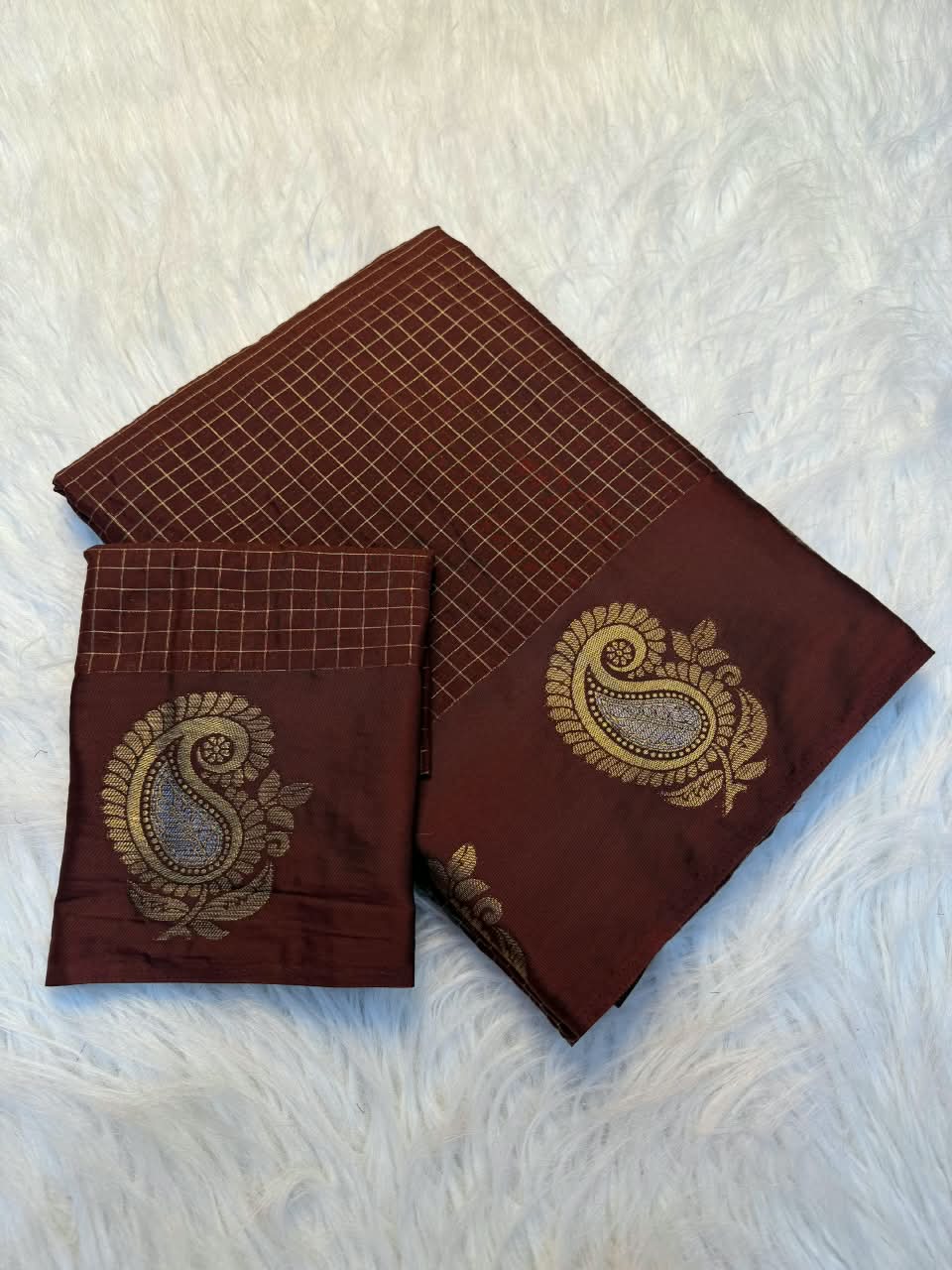 Trending Chex Pattern Saree