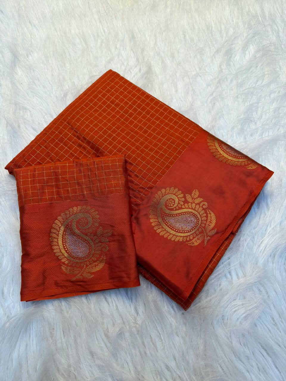 Trending Chex Pattern Saree