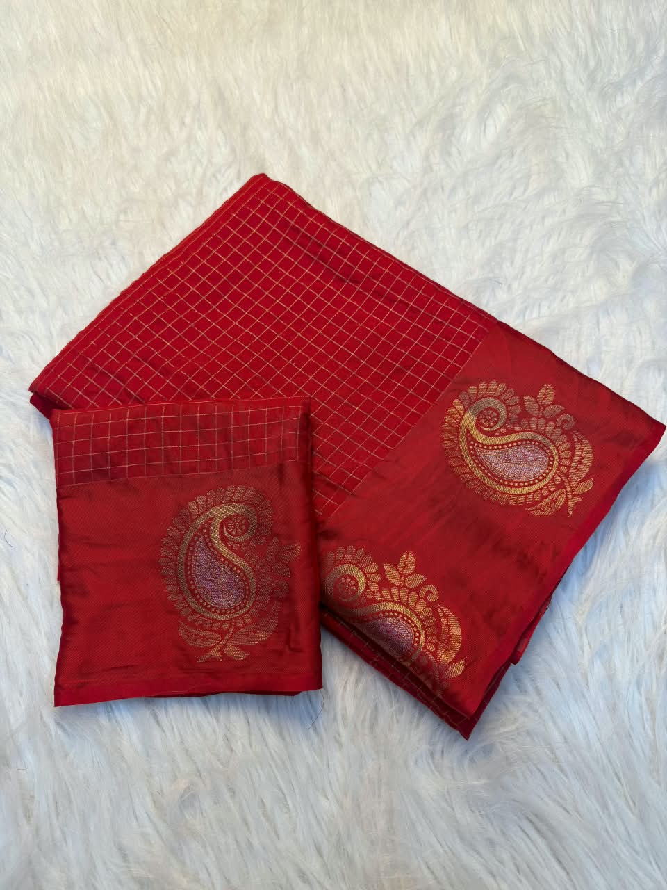 Trending Chex Pattern Saree