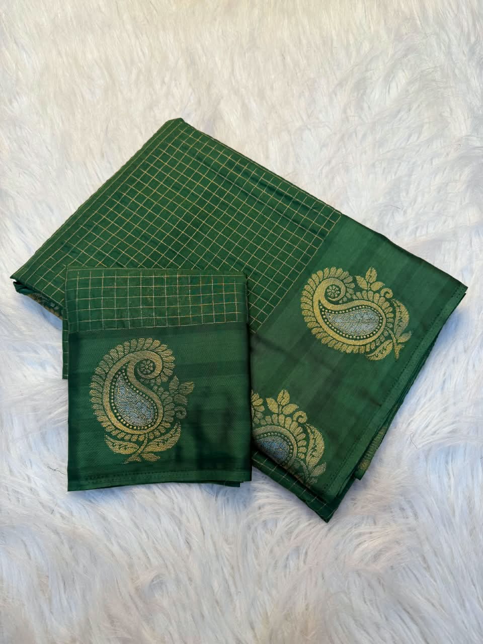 Trending Chex Pattern Saree