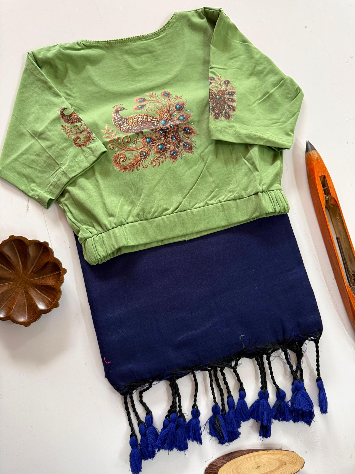 Strechable blouse & Saree
