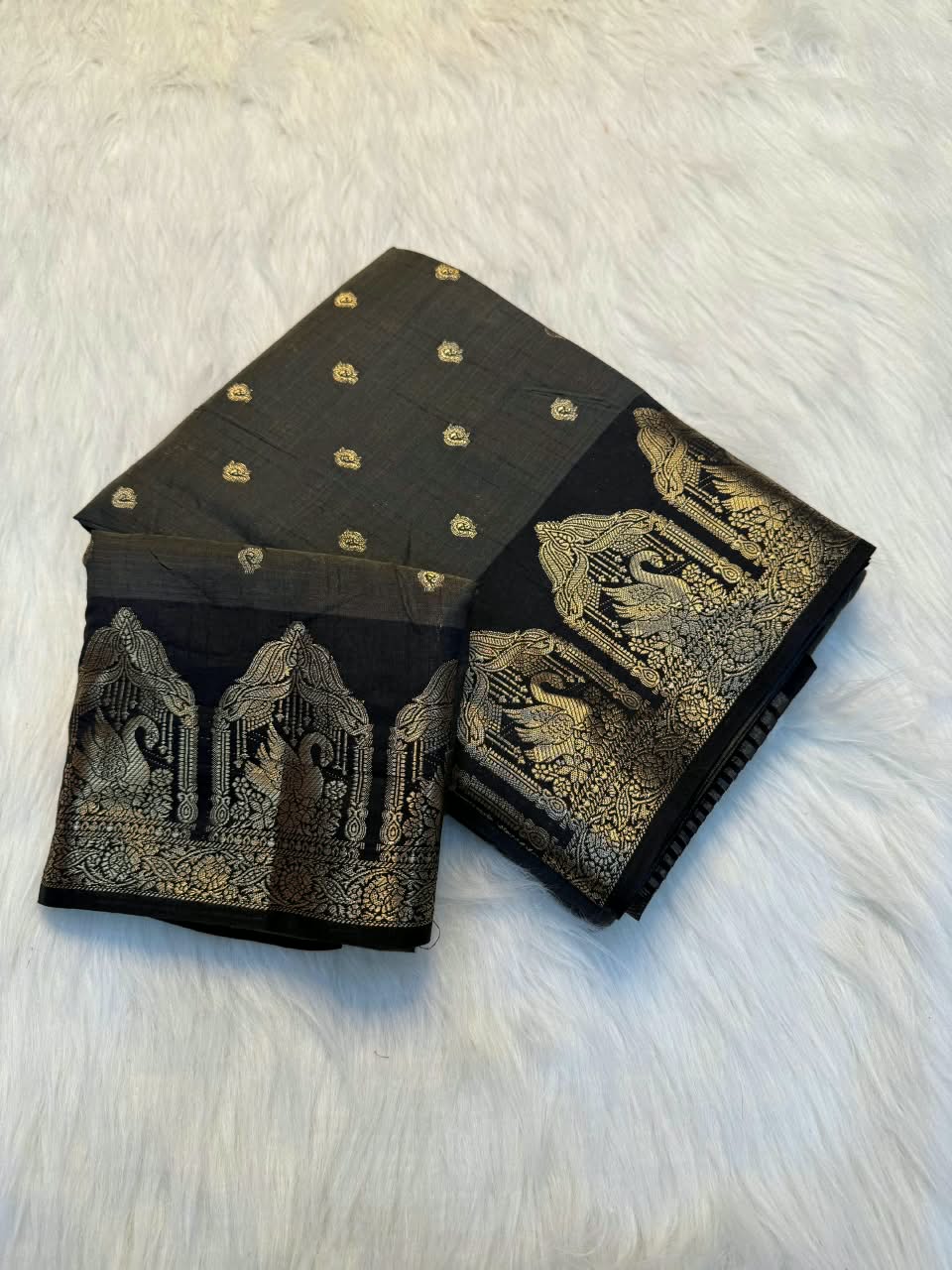 Swan Motif Silk Saree