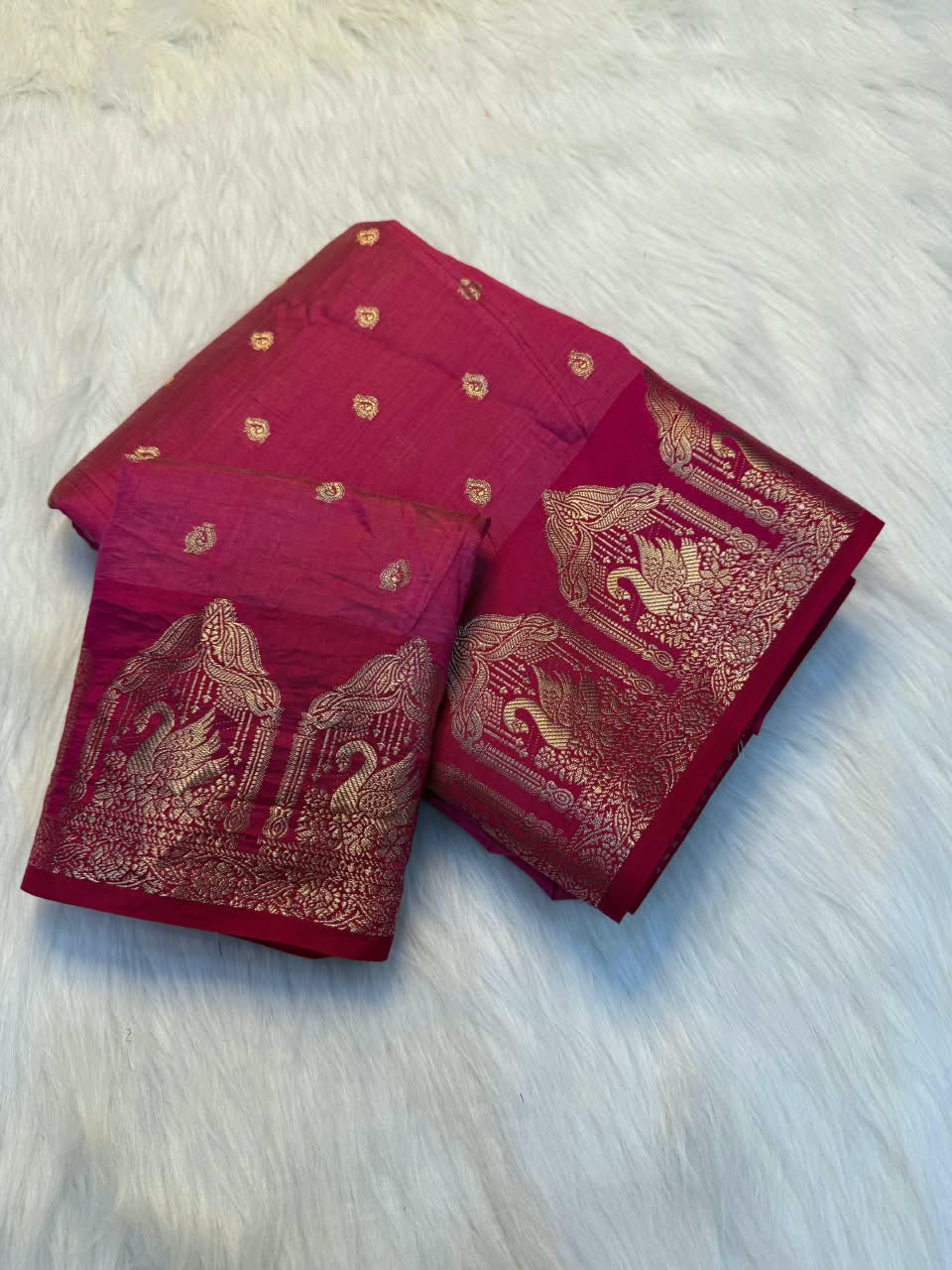 Swan Motif Silk Saree
