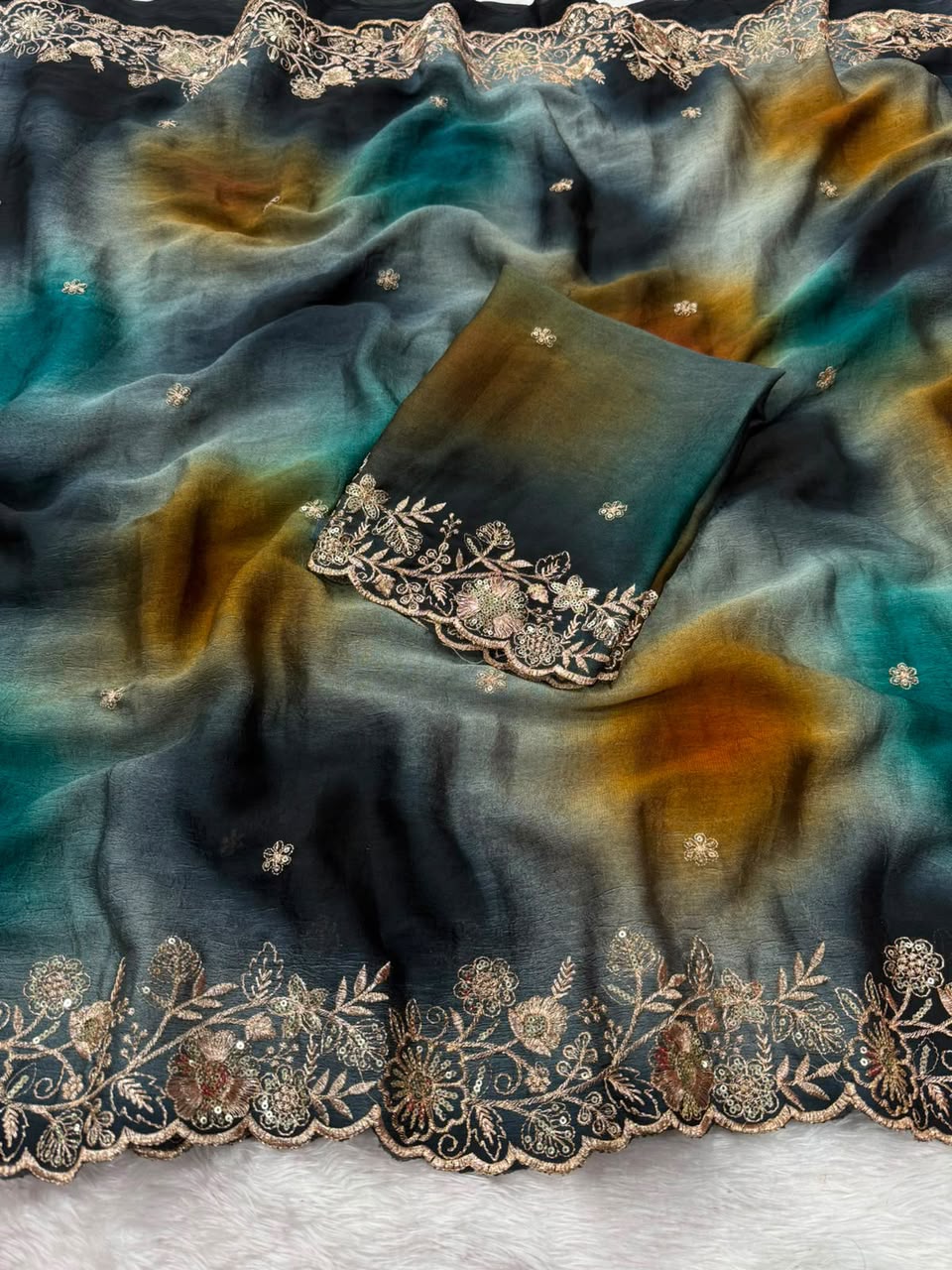Rangoli Crush Saree