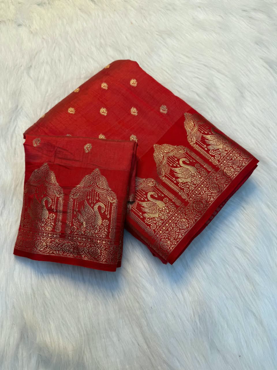 Swan Motif Silk Saree