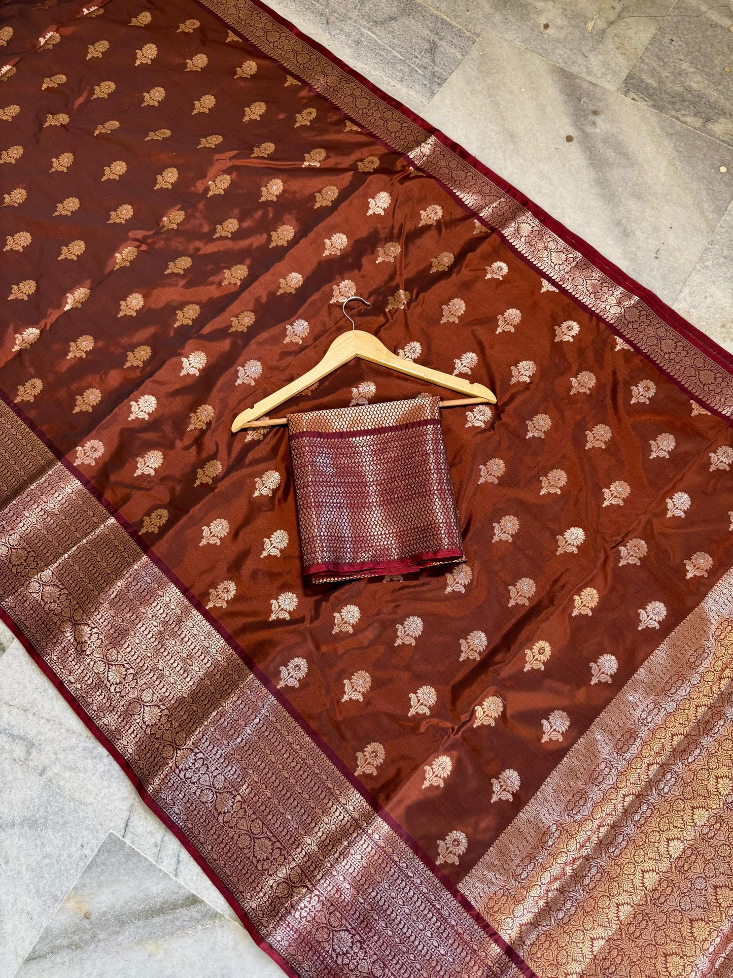 Semi chinya gadwal saree
