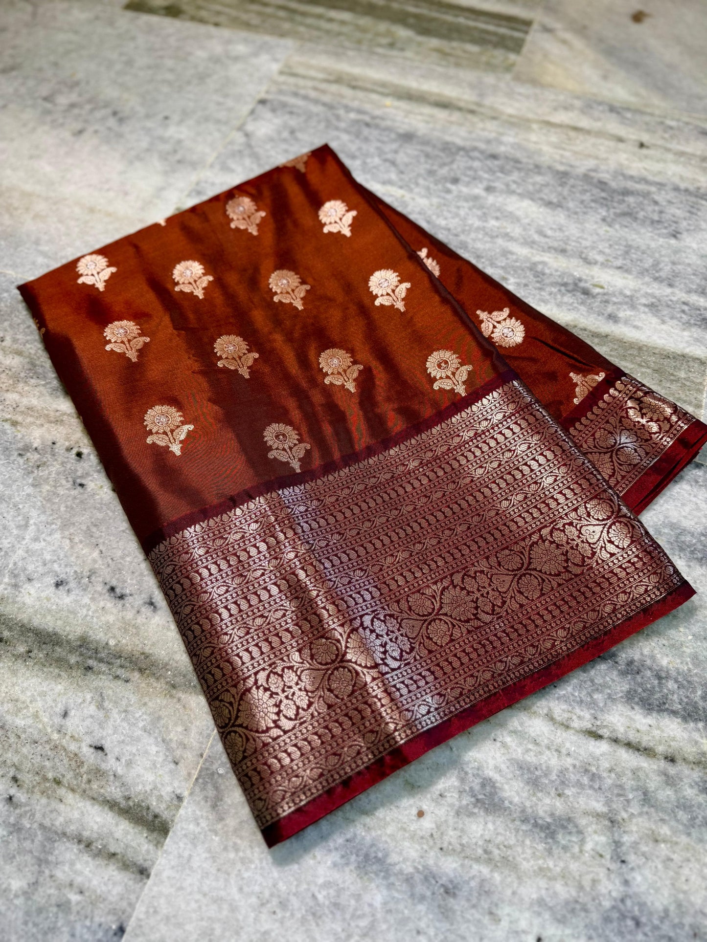 Semi chinya gadwal saree