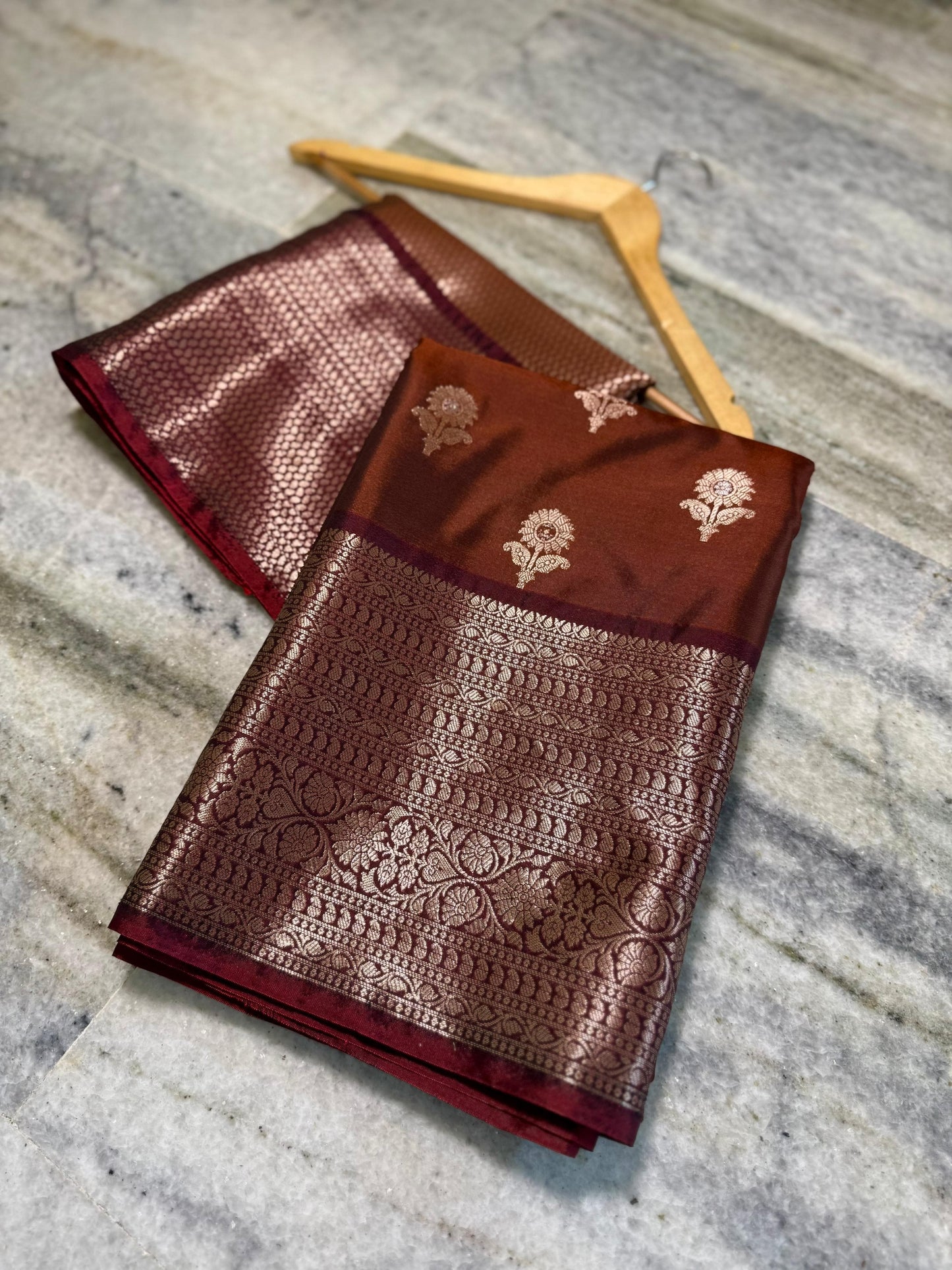 Semi chinya gadwal saree