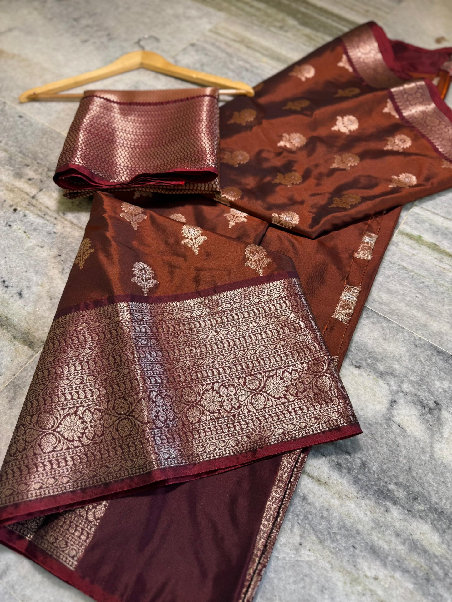 Semi chinya gadwal saree